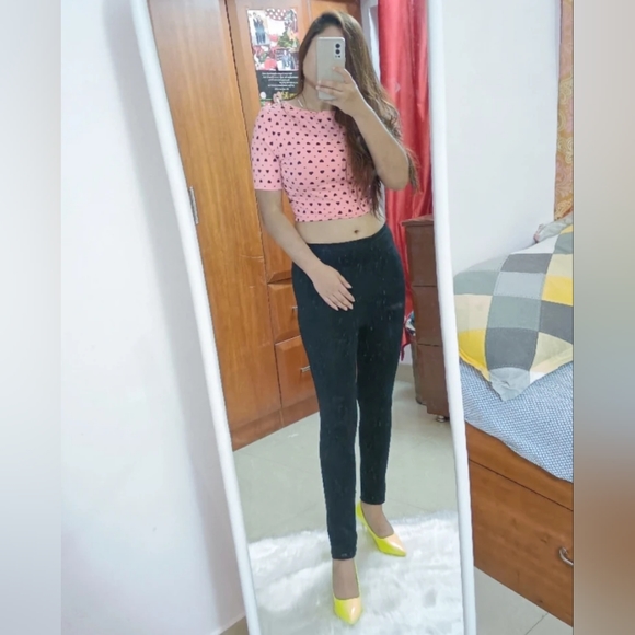 Casual Pink Crop Top - Picture 5 of 5